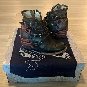 Free Bird, Ceus, Multi black, Size 5, worn